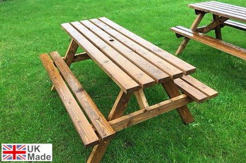 p3098-farndish-picnic-table-lrct-uk-4-3.jpg