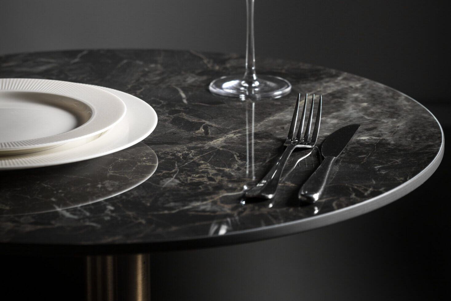 View Ceramic Tops category