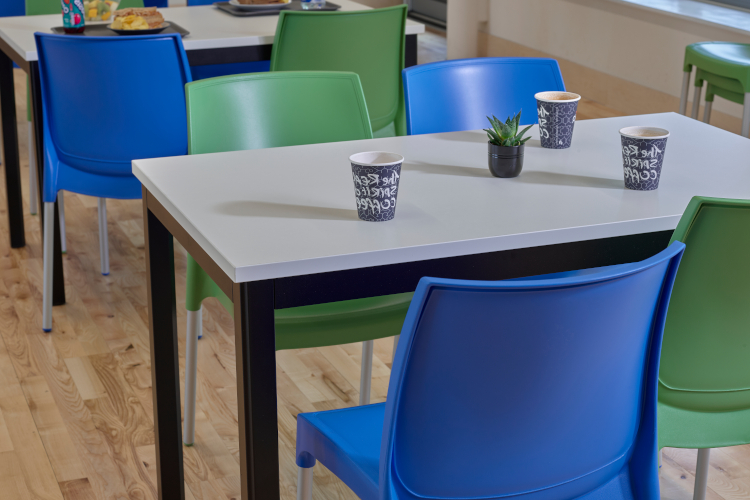 Jive Chair with Seattle Table LRCT